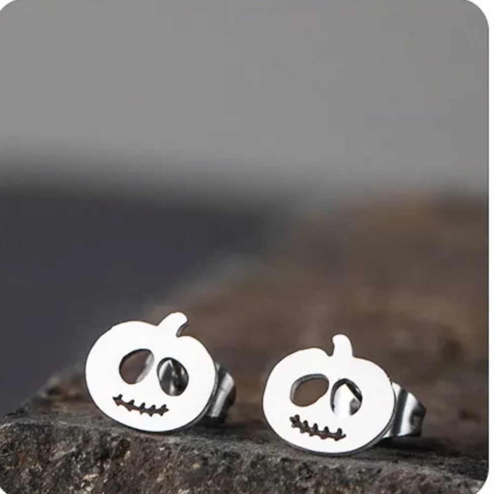 Stainless Steel Pumpkin Halloween Stud Earrings - Picture 1 of 3